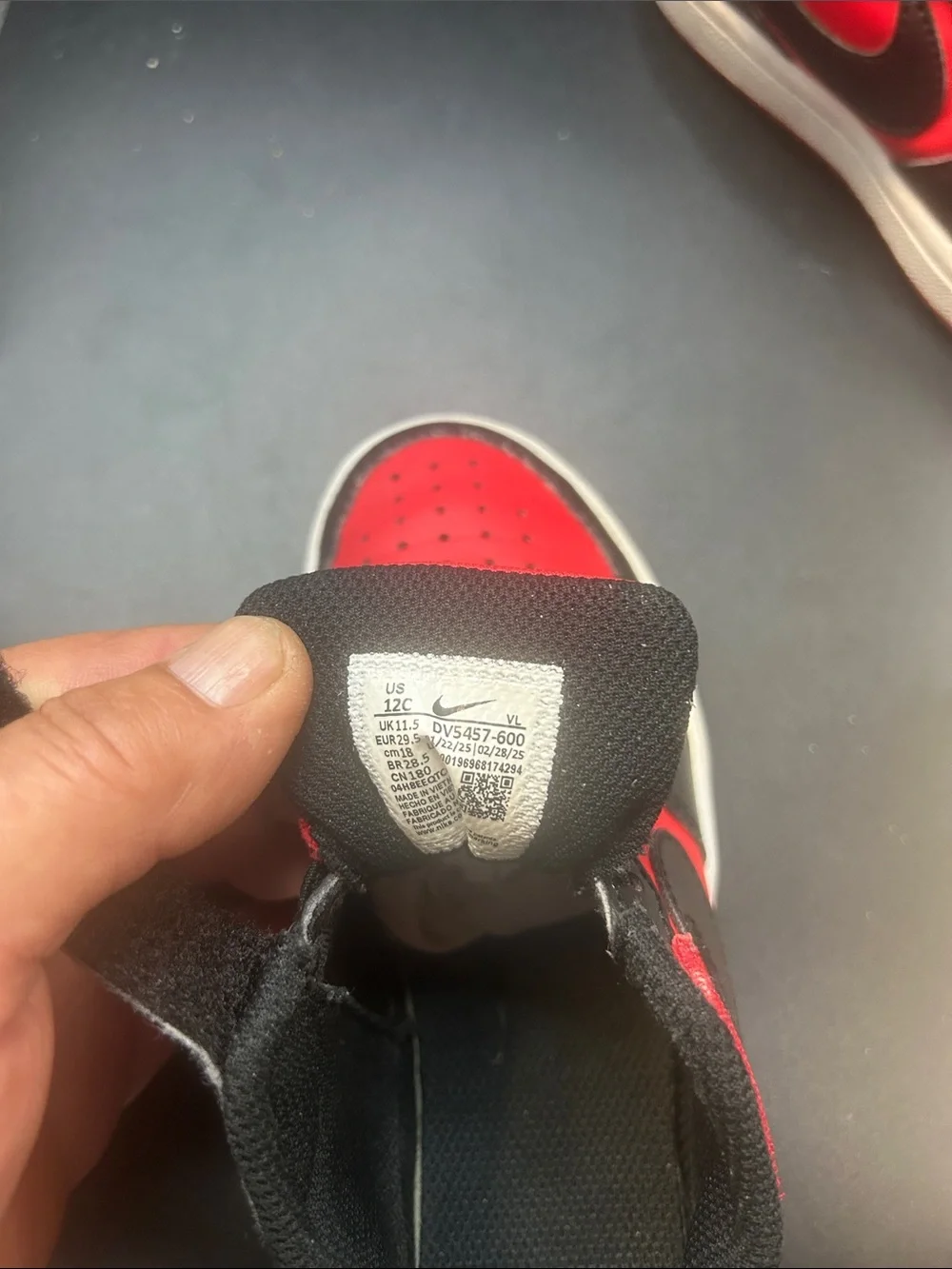 Nike Kids Red and Black Low-Top Sneakers with Hook-and-Loop Strap